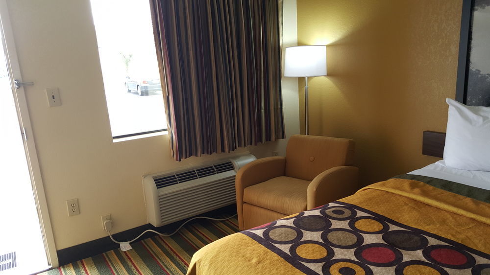 Super 8 By Wyndham Byron/South Macon Hotel Luaran gambar